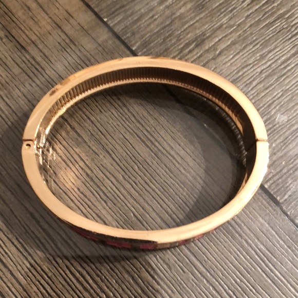 Avon - Mark PRETTY MIGHTY Empowerment Bracelet - Picture 5 of 15